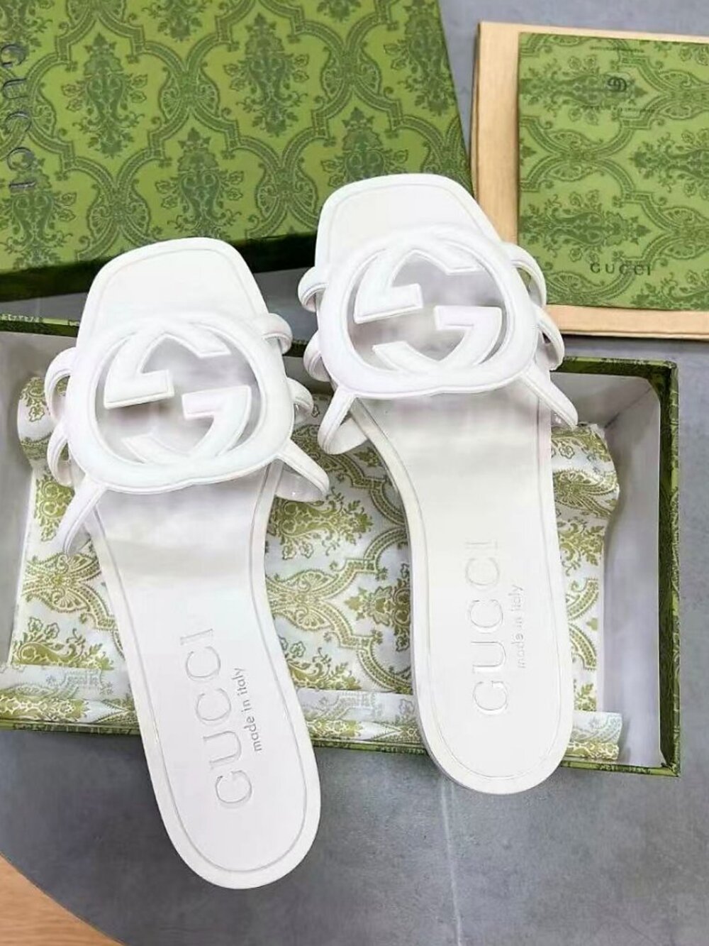 Gucci White Rubber Interlocking GG Cutout Flat Slide Sandals